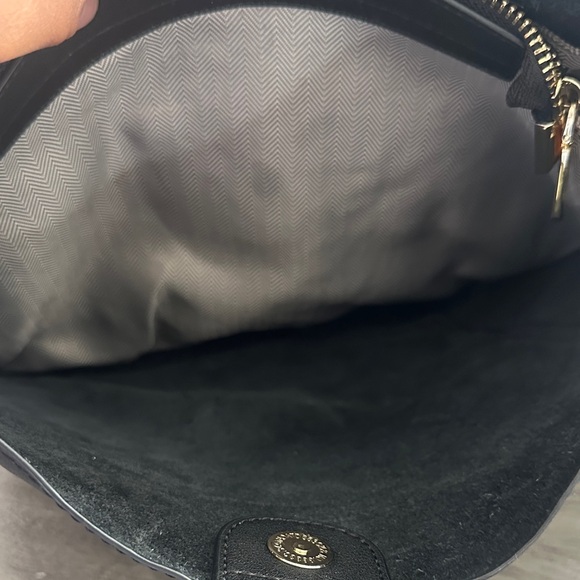 Chic Black Leather Shoulder Bag - Picture 4 of 8